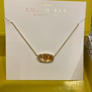 Kendra Scott Elisa Pendant Necklace in Orange Citrine